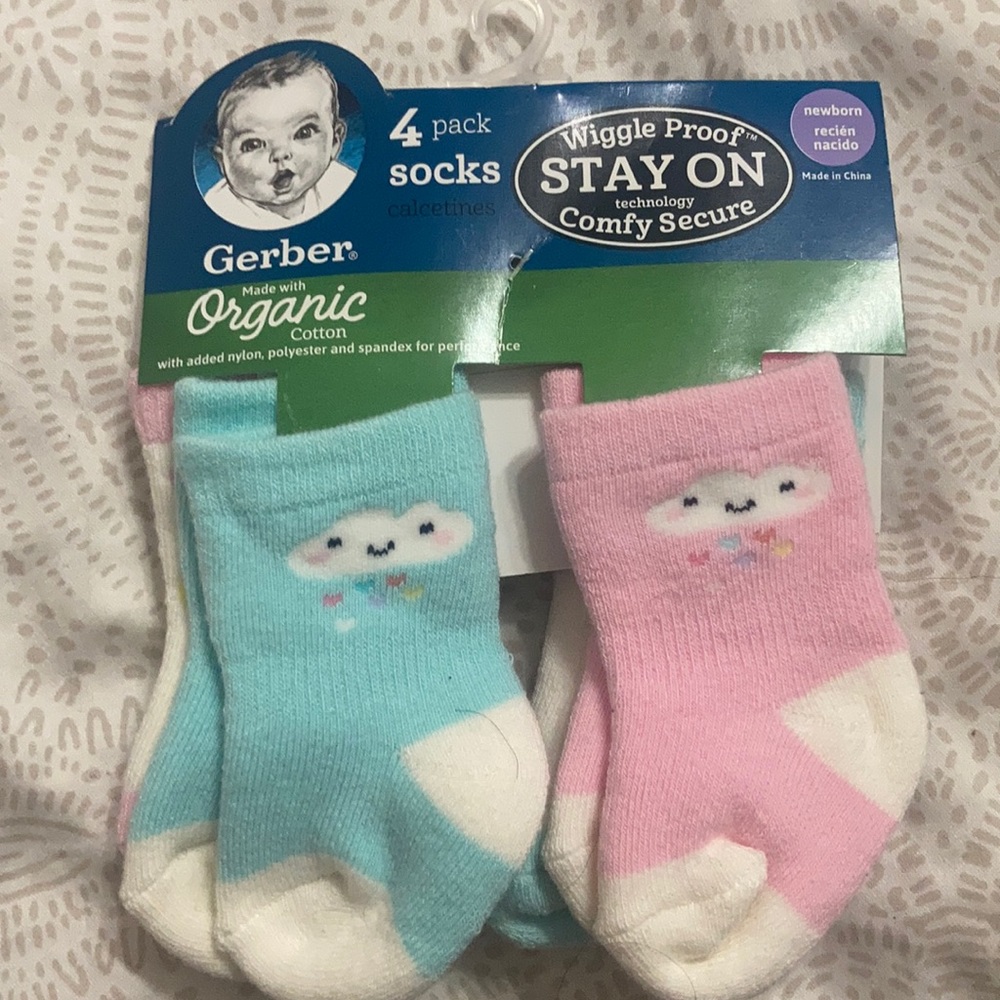 Gerber Newborn Sock 4 Pack